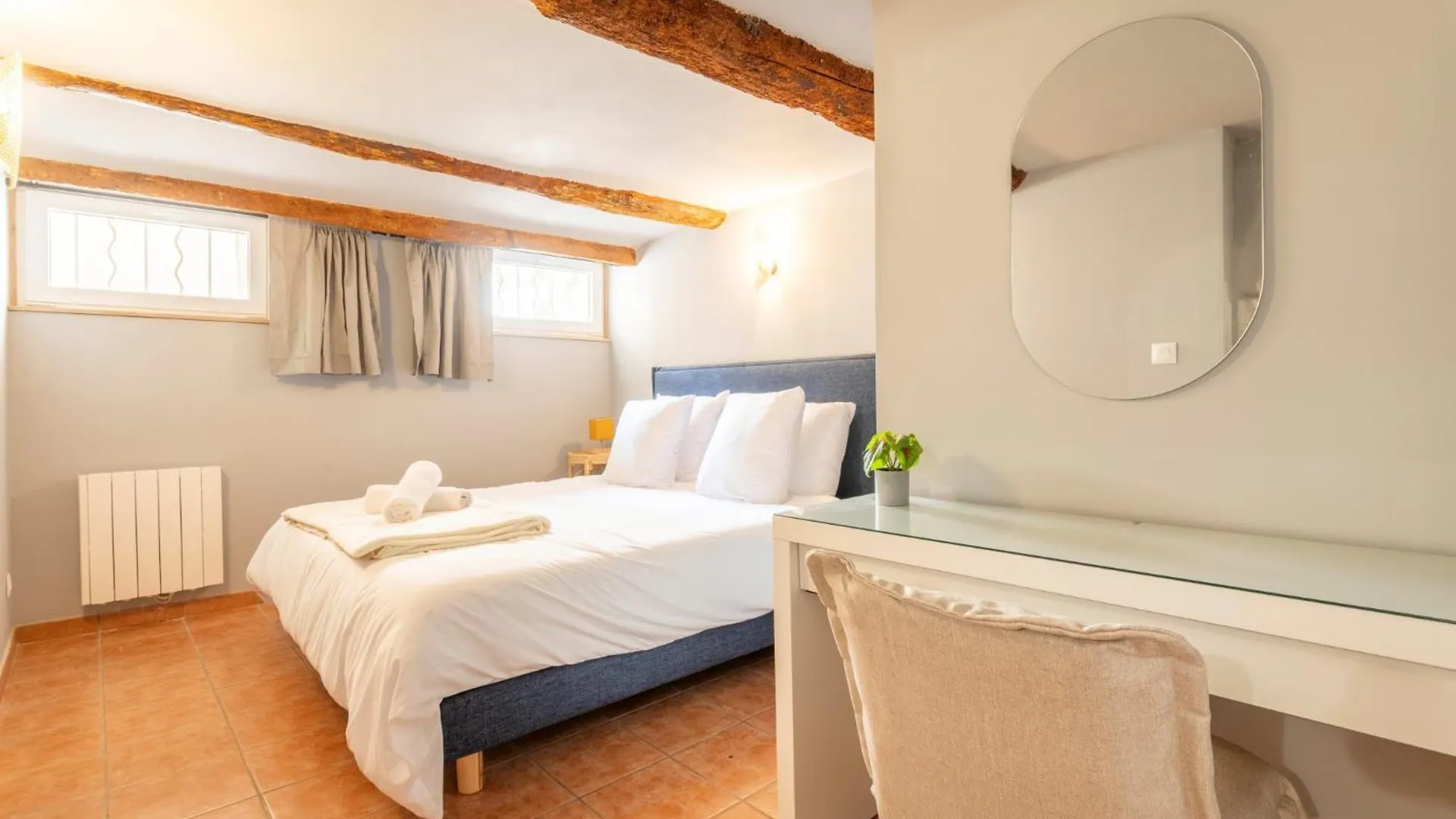 Apartment Le Petit Saint Esprit - Centre Ville - Calme - Lumineux - Fibre Aix-en-Provence