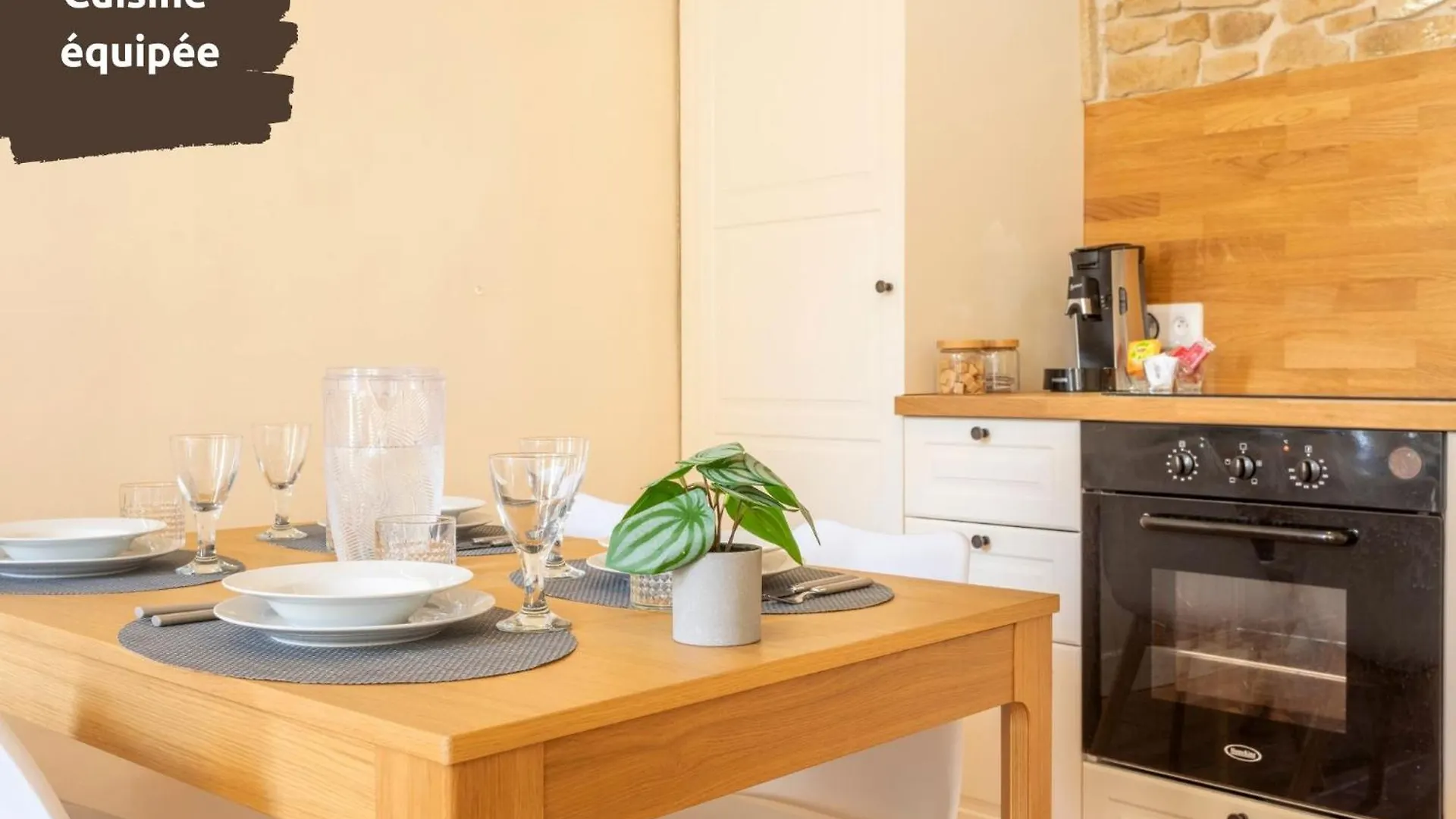 Le Petit Saint Esprit - Centre Ville - Calme - Lumineux - Fibre Aix-en-Provence Apartment